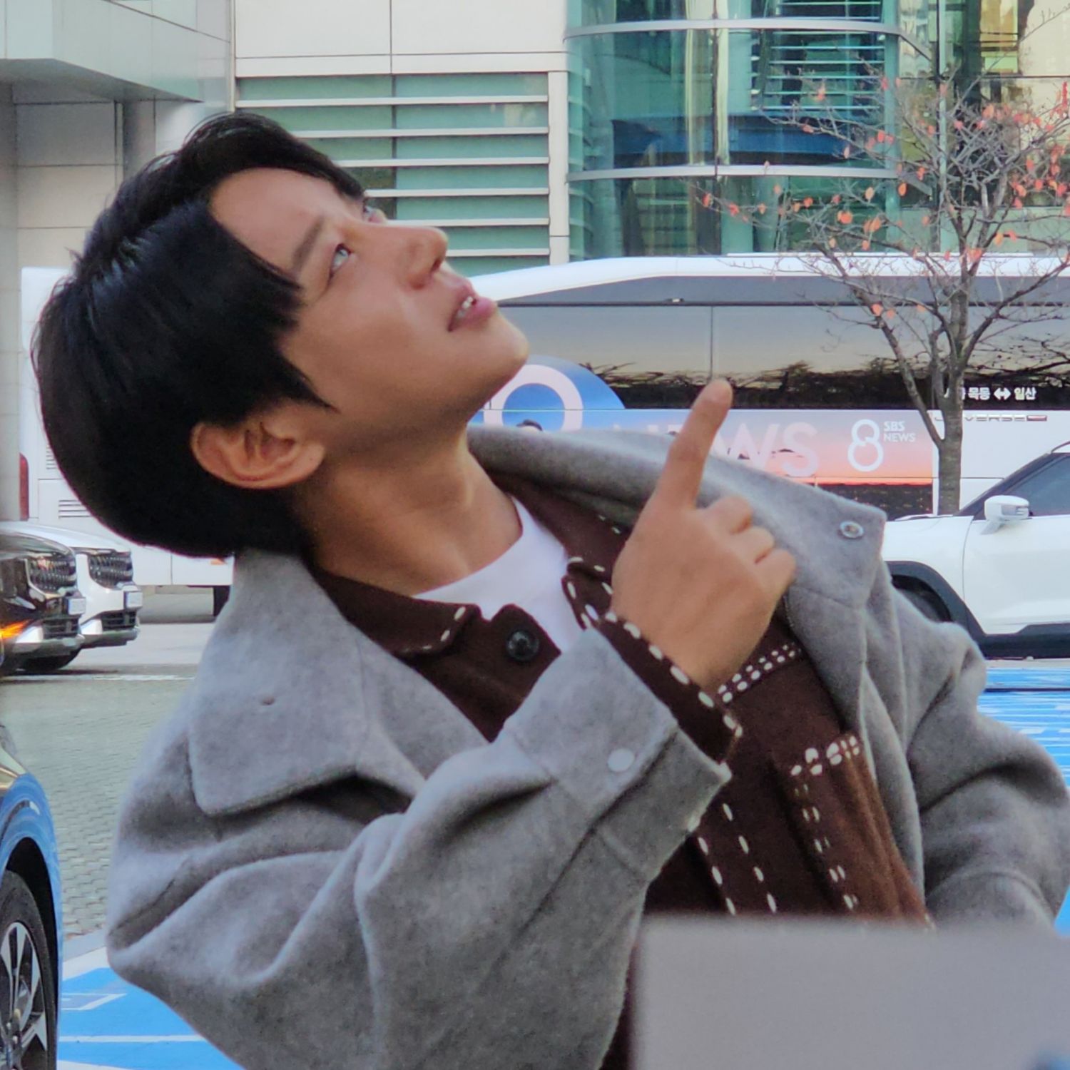 Recent activity shot of Hwang Chiyeol