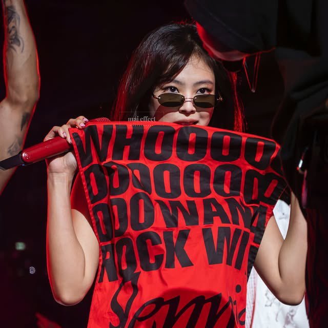 Momen yang diabadikan oleh penggemar Jennie (BLACKPINK)