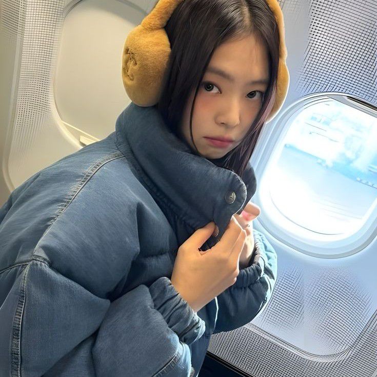 Behind-the-scenes cut of Jennie (BLACKPINK)
