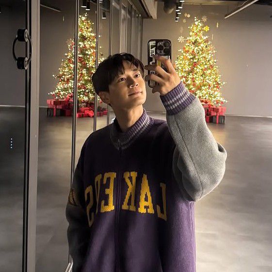 Latest photo of Minho (SHINee)