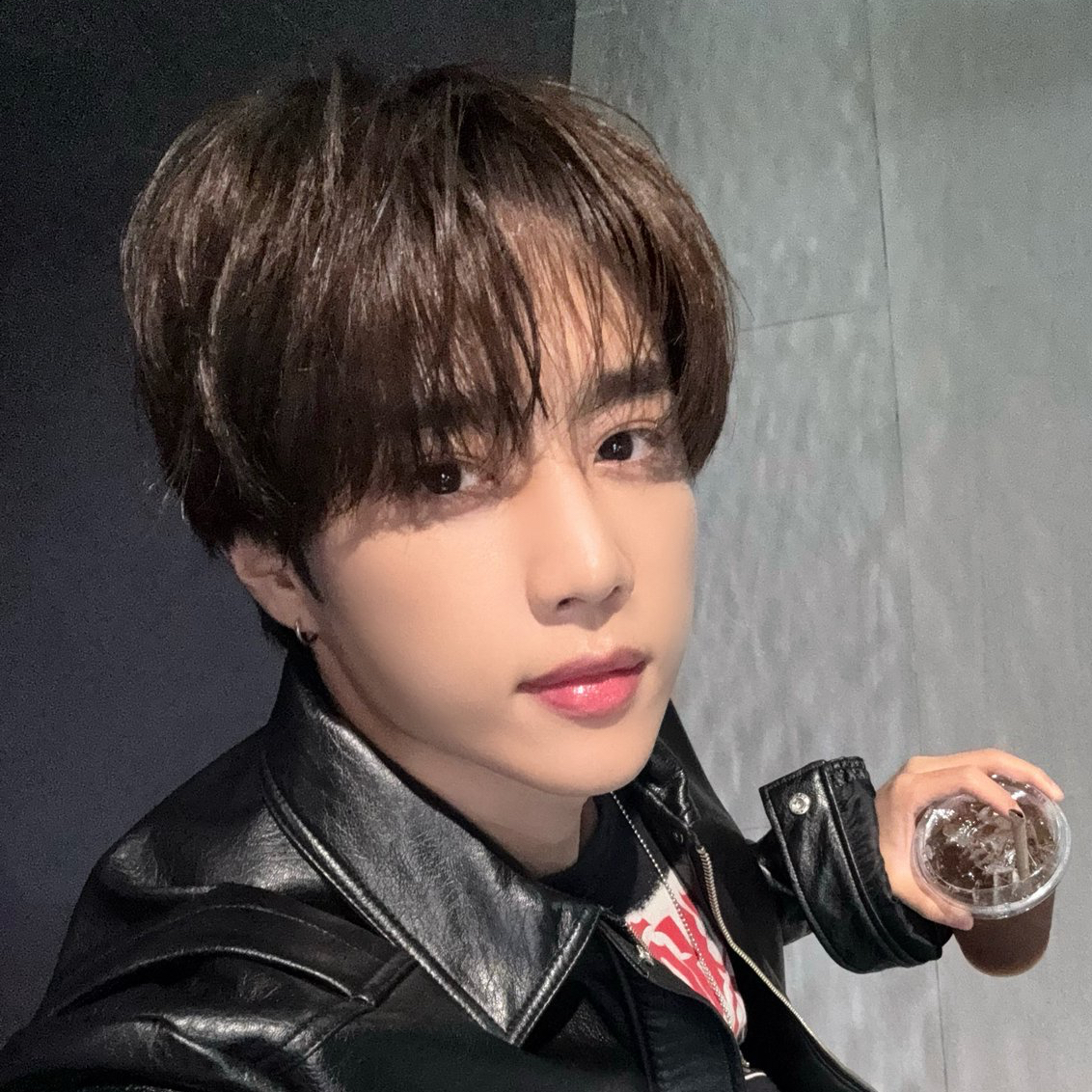 Behind-the-scenes cut of Sunwoo (THE BOYZ)