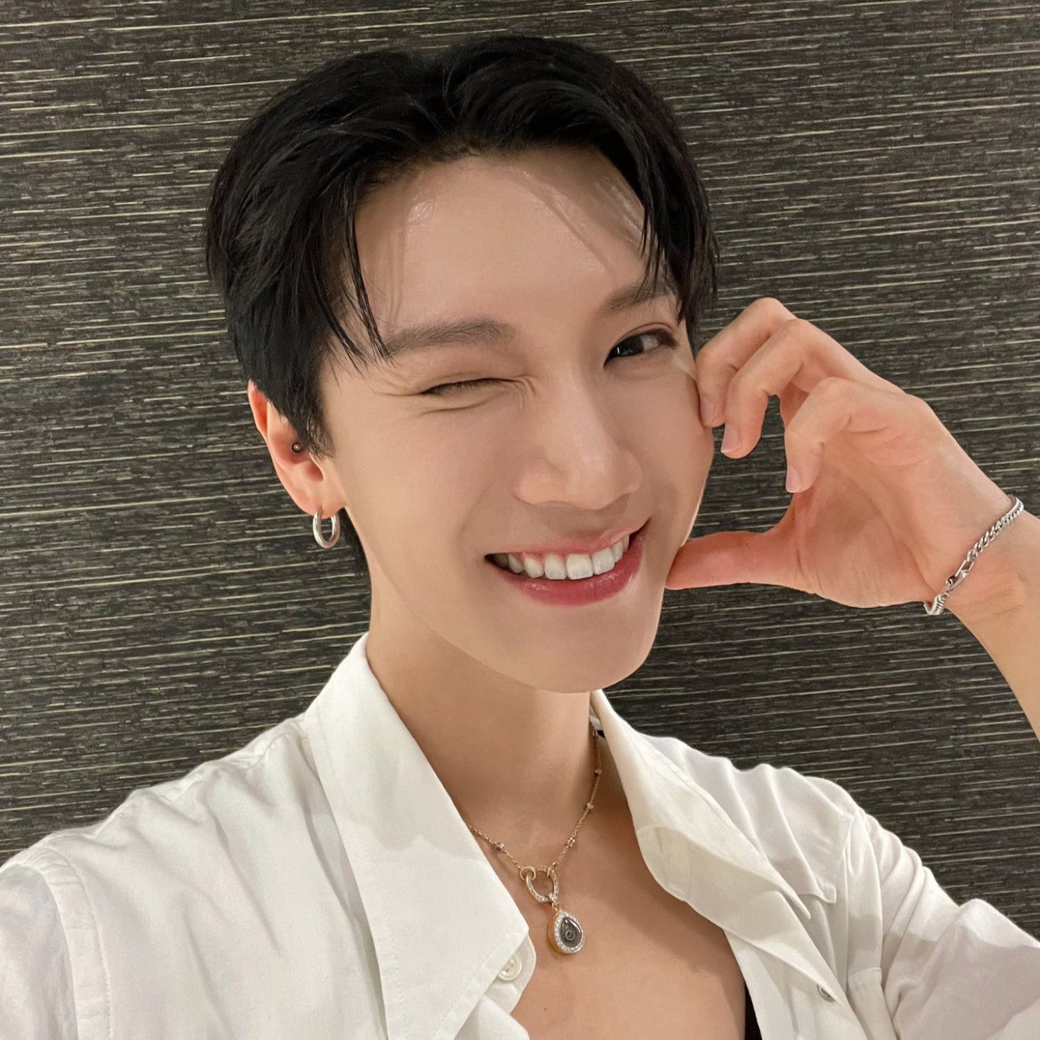 TEN (WayV)的幕后花絮
