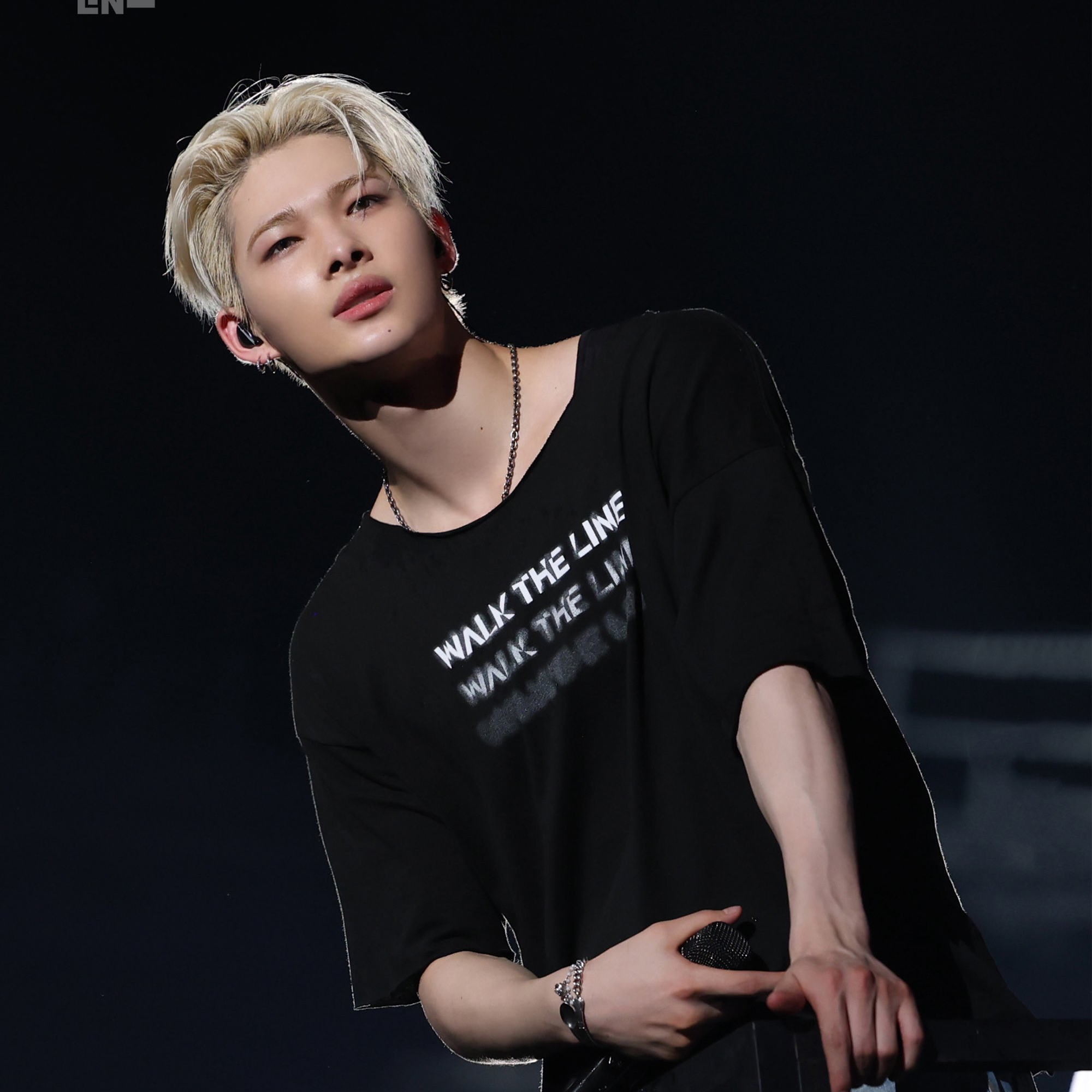 Foto terbaru NI-KI (ENHYPEN)