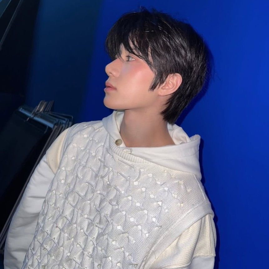 Latest photo of Beomgyu (TOMORROW X TOGETHER)