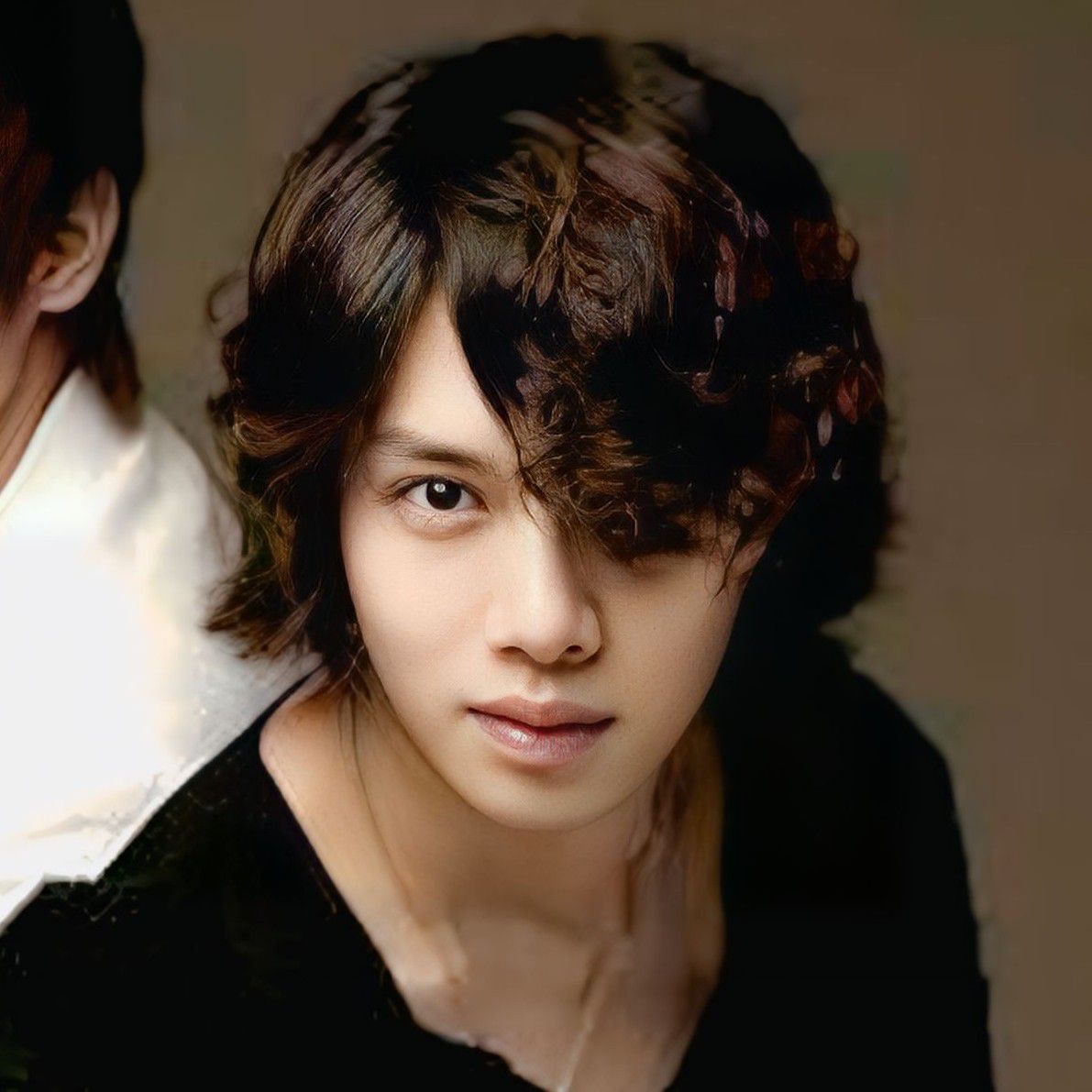 Behind-the-scenes cut of Heechul (Super Junior)