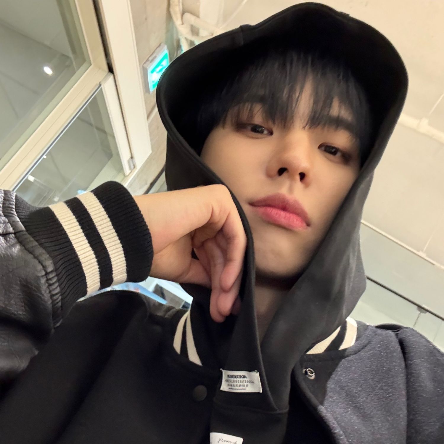 Latest photo of BX (CIX)