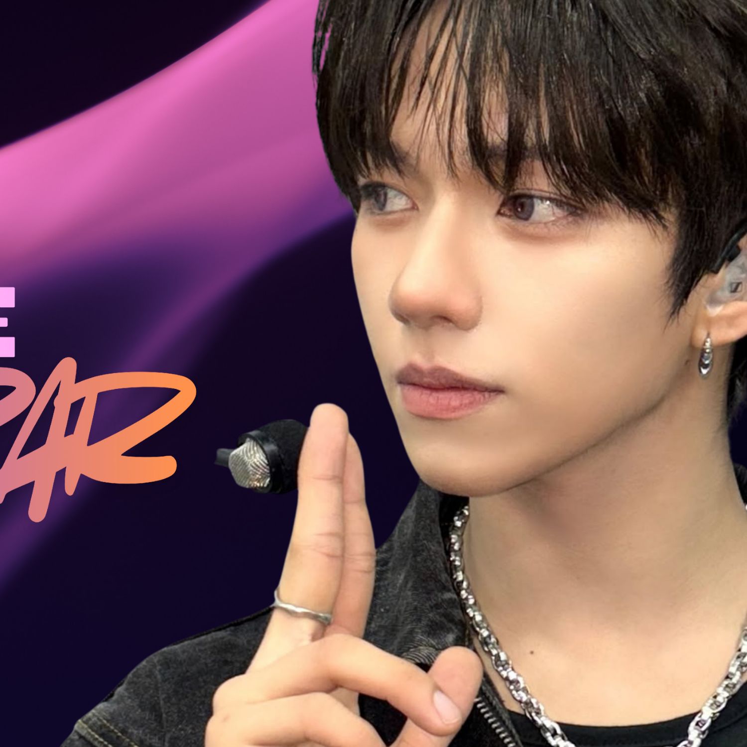 A moment captured by JL (AHOF)'s fan