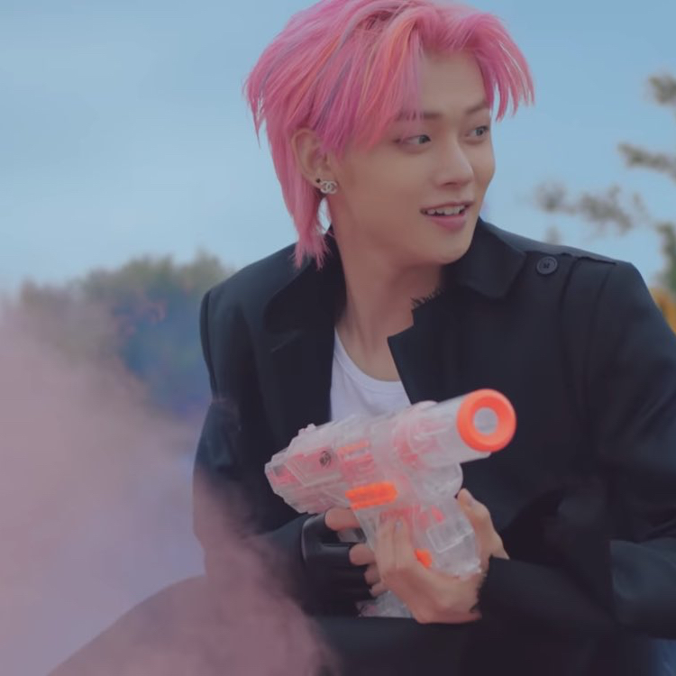 A moment captured by Yeonjun (TOMORROW X TOGETHER)'s fan