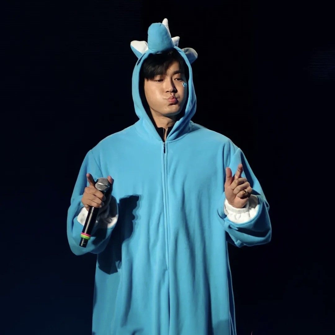Latest photo of Siwon (Super Junior)