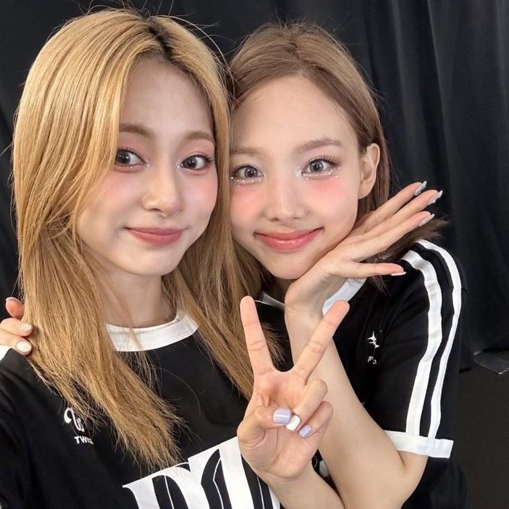 Recent activity shot of Tzuyu (TWICE)