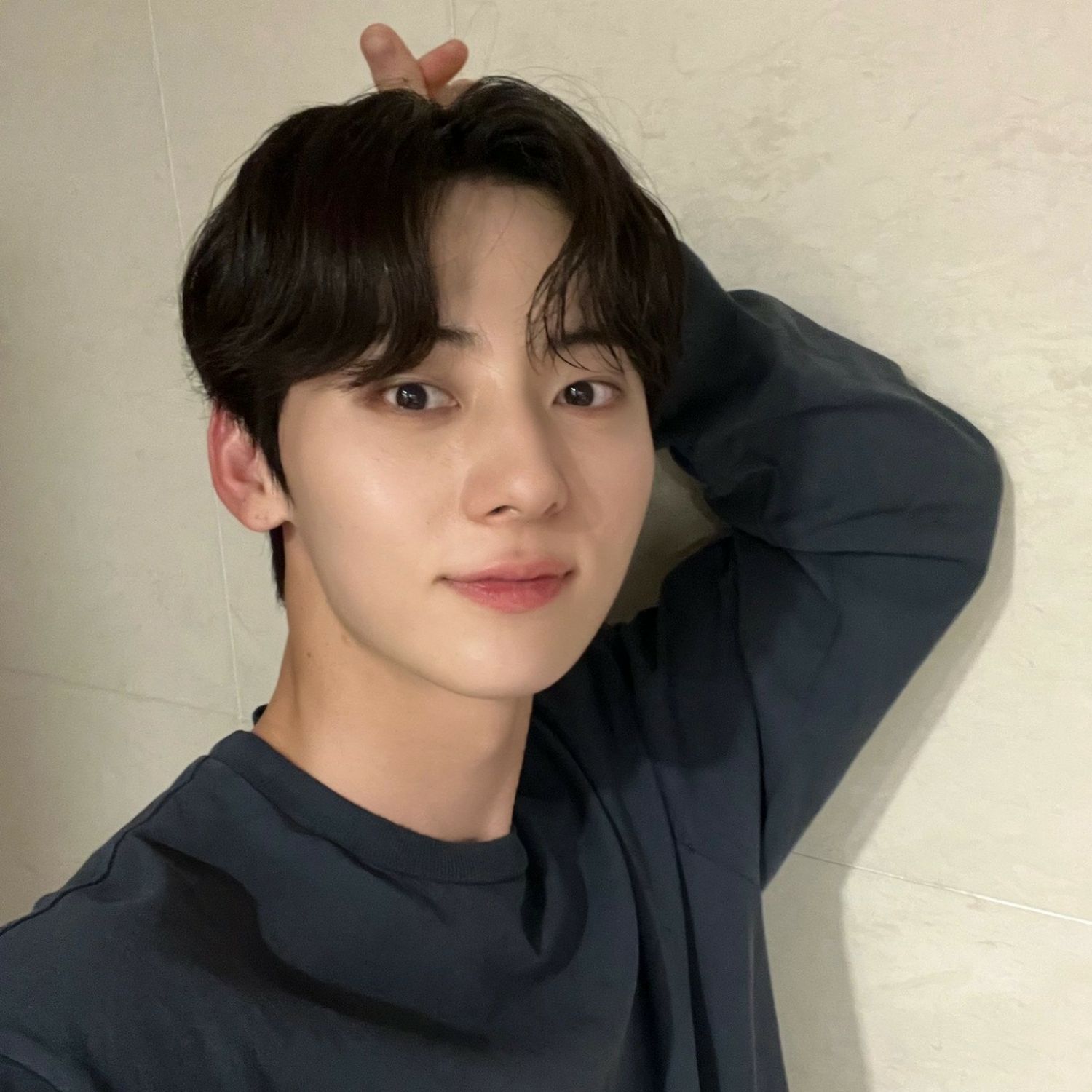 Recent activity shot of Hwang Minhyun