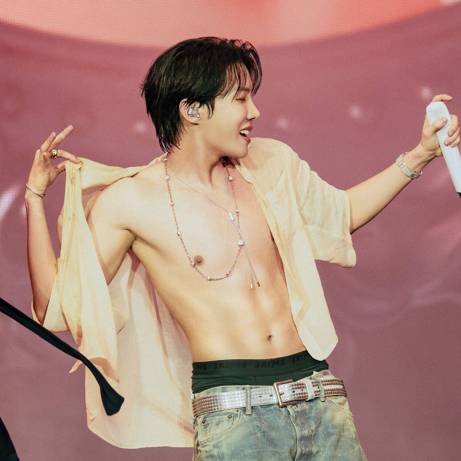 Behind-the-scenes cut of j-hope (BTS)