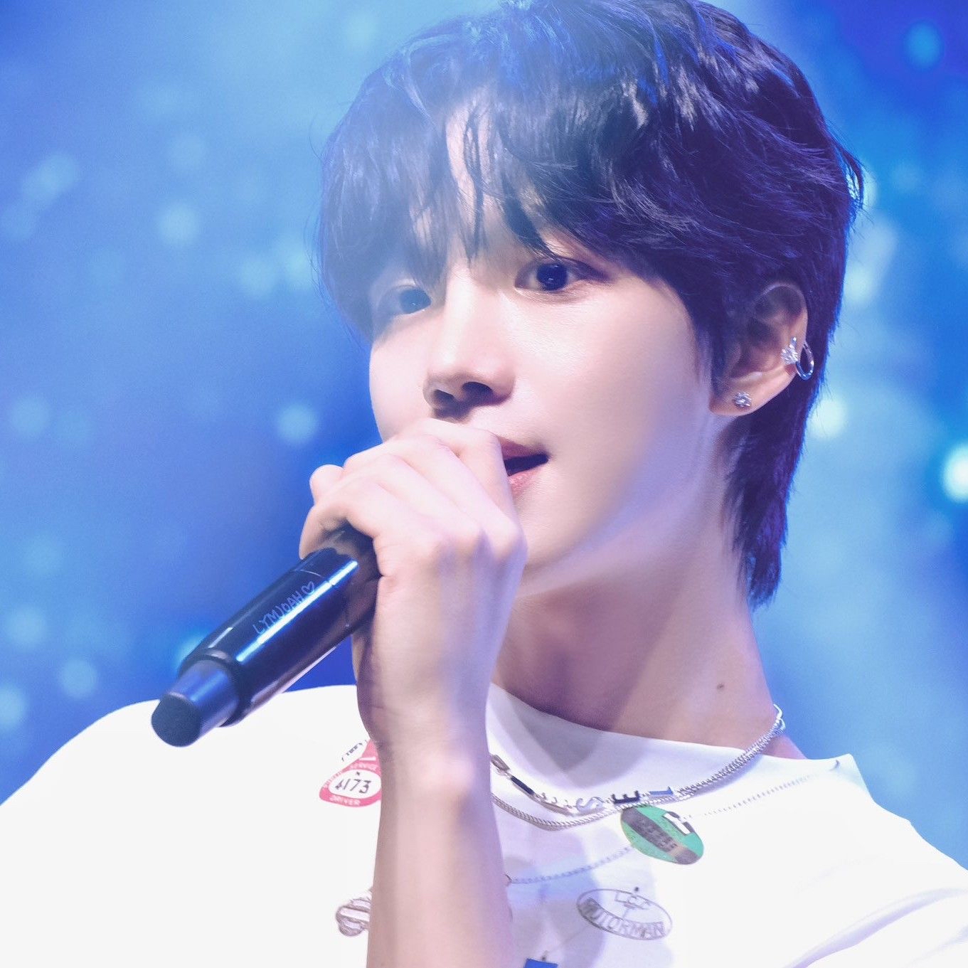 Behind-the-scenes cut of Lim Youngmin