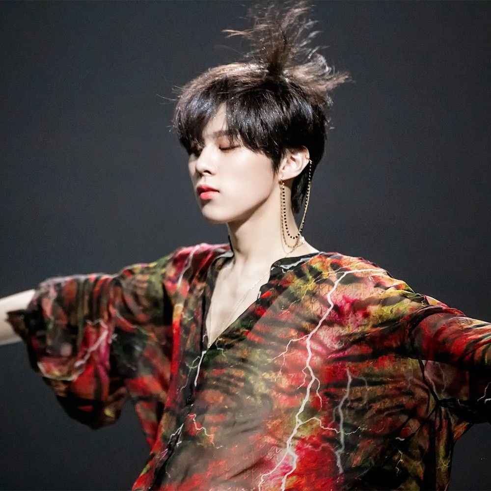 김우석의 최신 사진