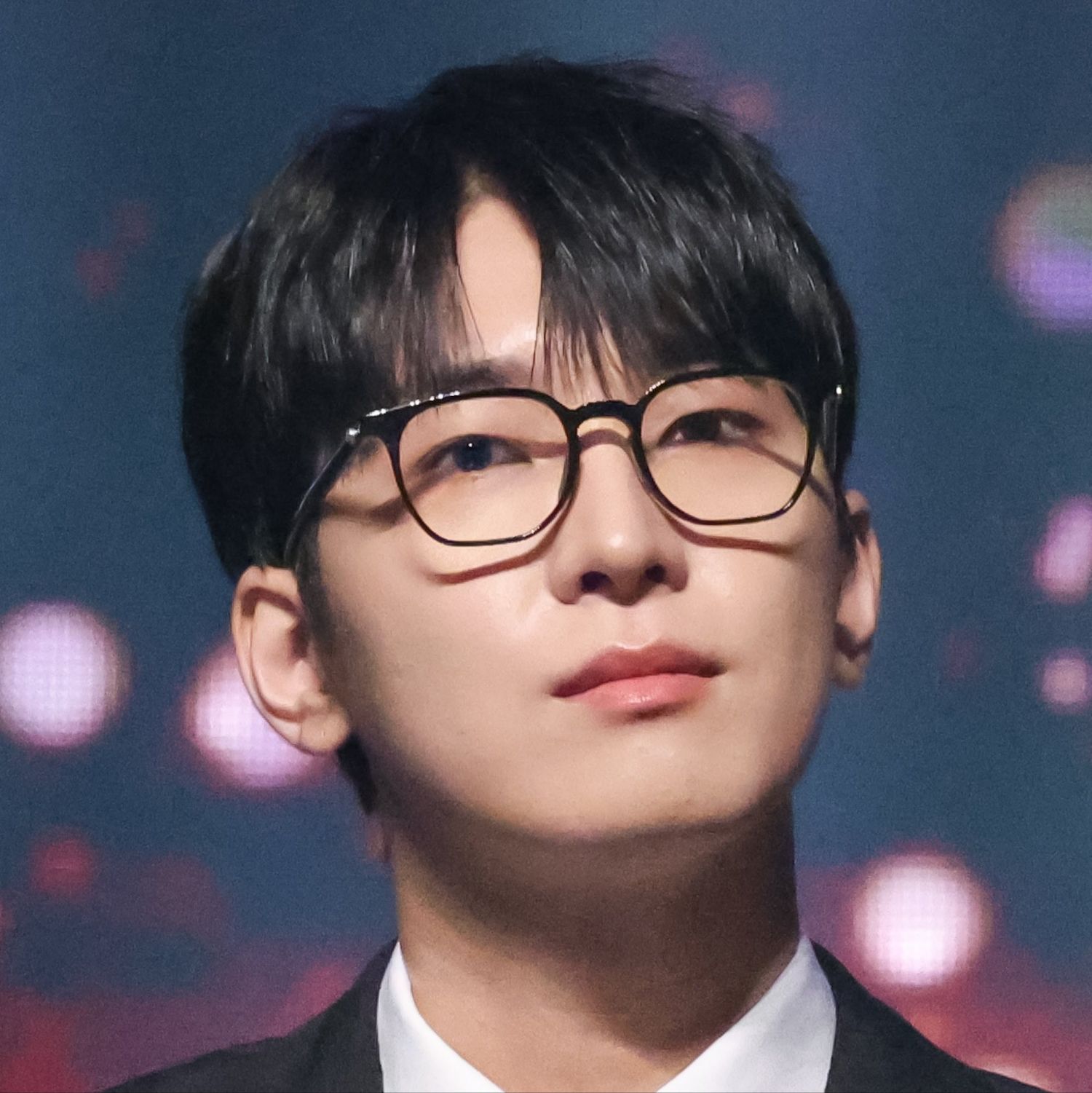 Recent activity shot of Wonwoo (SEVENTEEN)