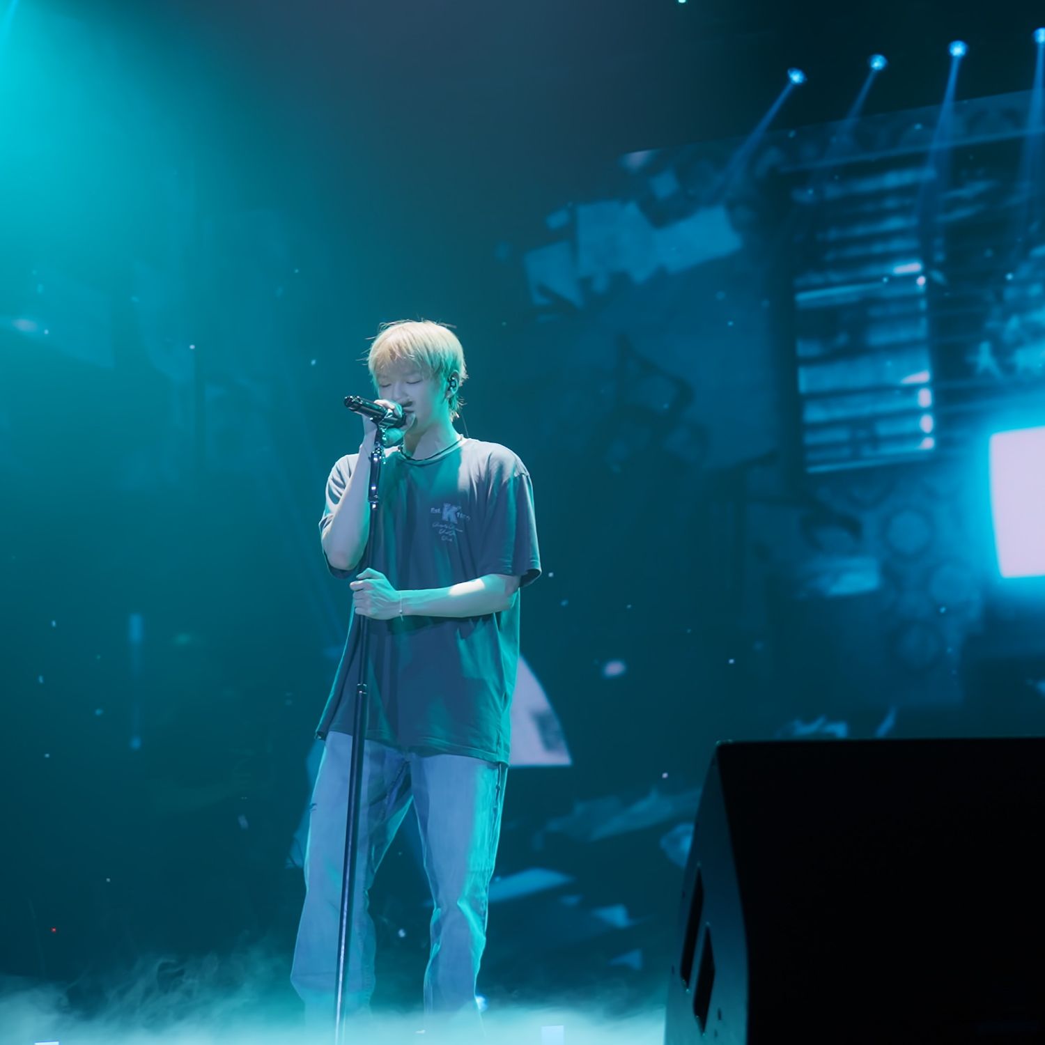 Recent activity shot of Kang Daniel