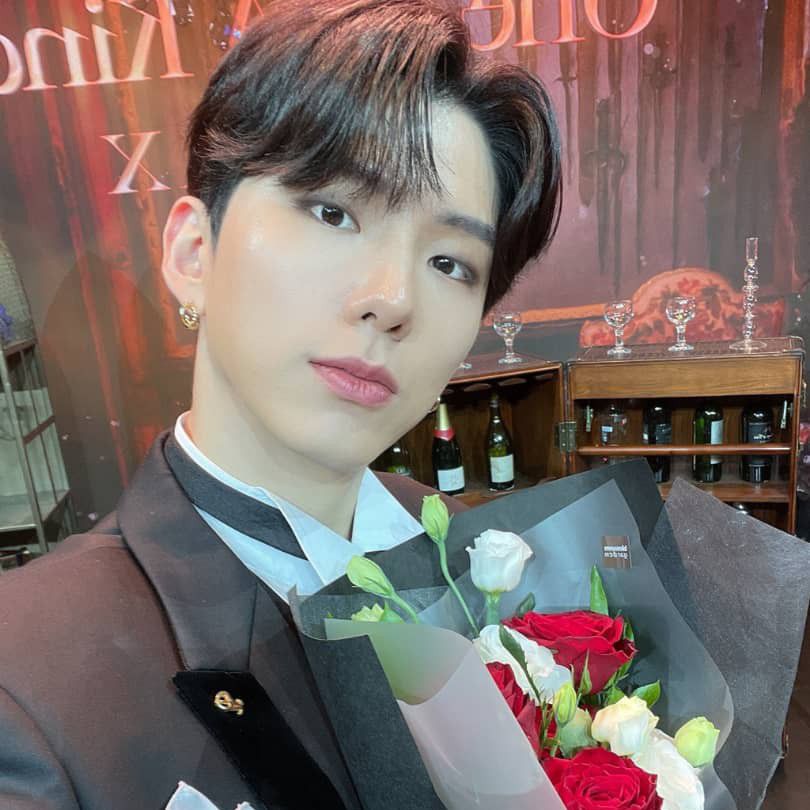Recent activity shot of Kihyun (MONSTA X)