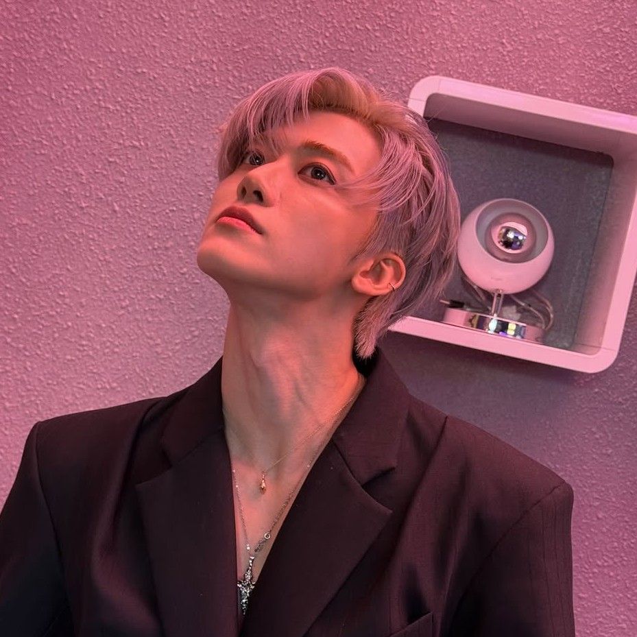 Behind-the-scenes cut of NCT
