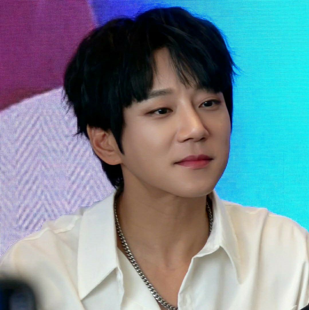 ファン・チヨルの最近の活動写真