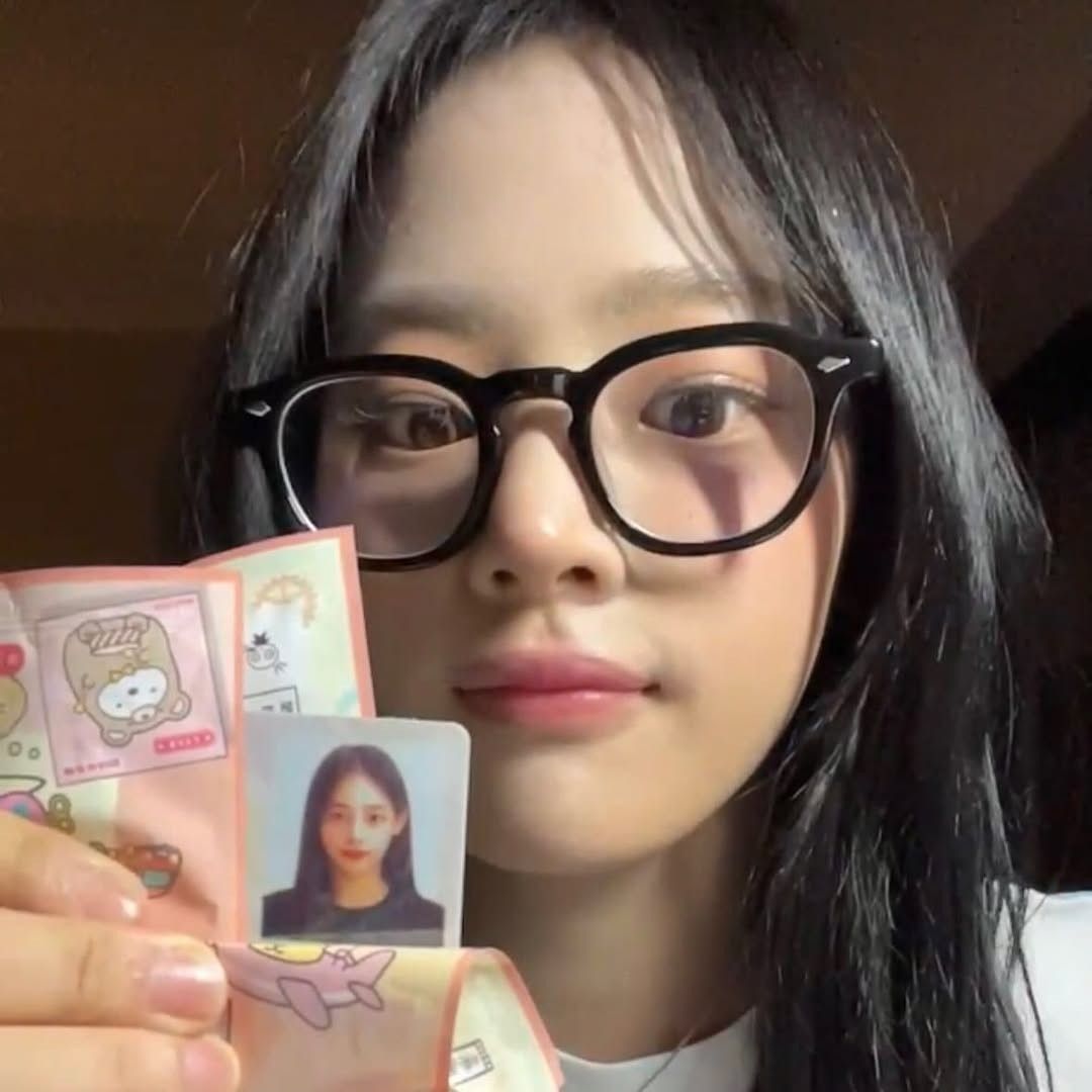 Latest photo of NewJeans