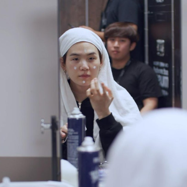 슈가 (방탄소년단)의 최신 사진