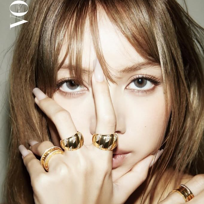 Lisa (BLACKPINK)的最新活動照片