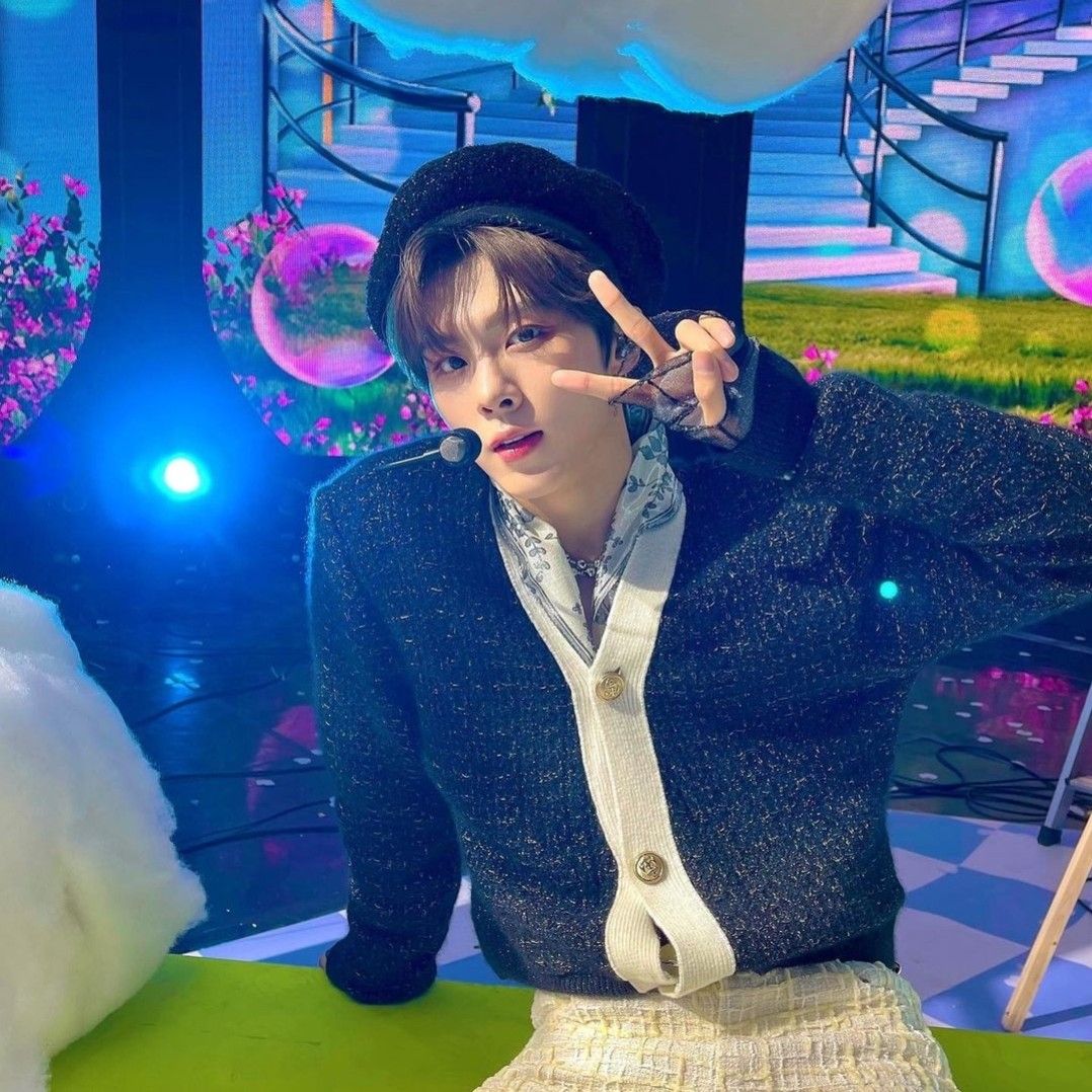 Latest photo of Kim Wooseok