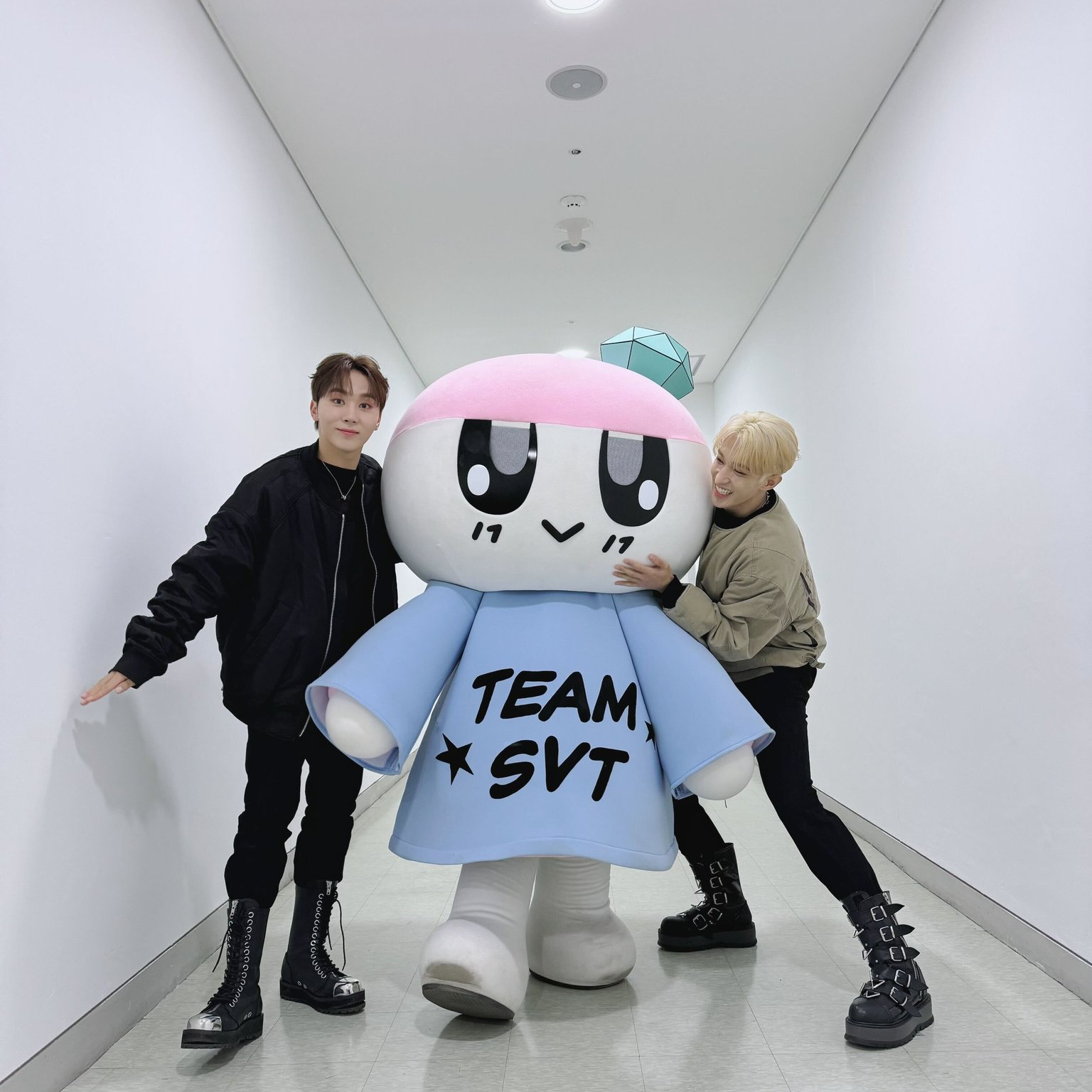 Latest photo of SEVENTEEN