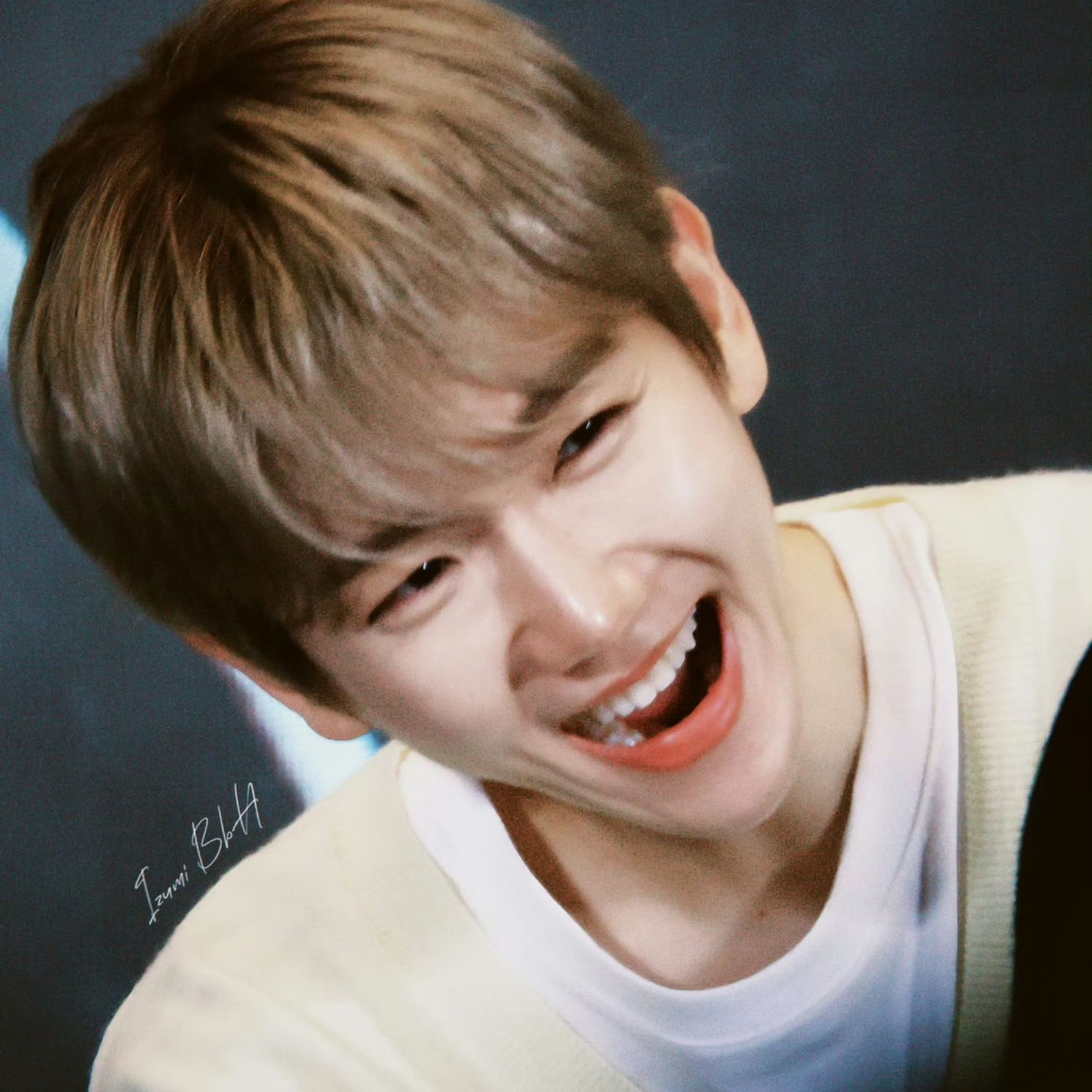 백현 (EXO)의 비하인드 컷