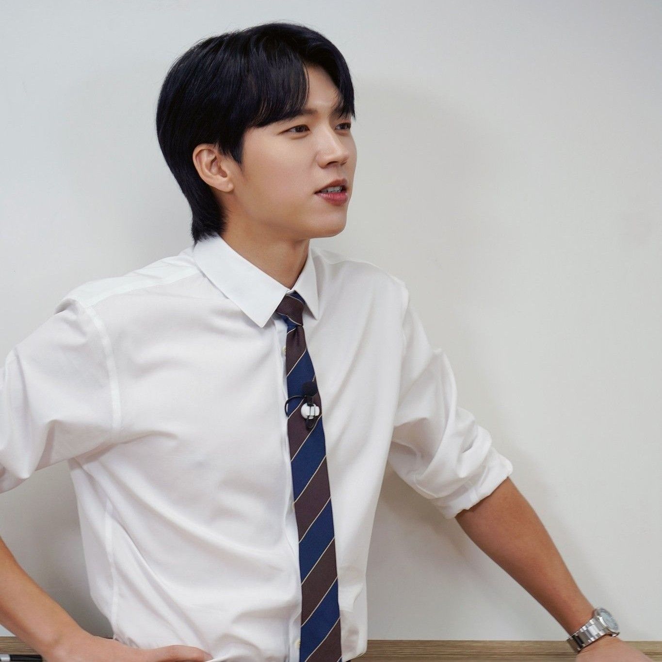 Behind-the-scenes cut of Woohyun (INFINITE)