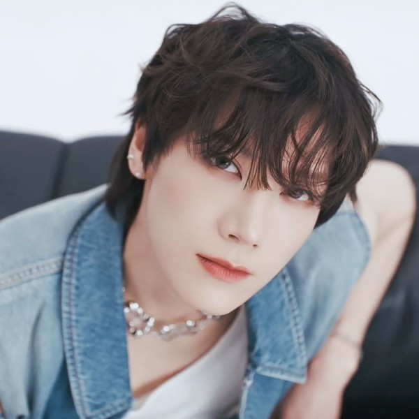 Signature photo of TEN (WayV) capturing their charm