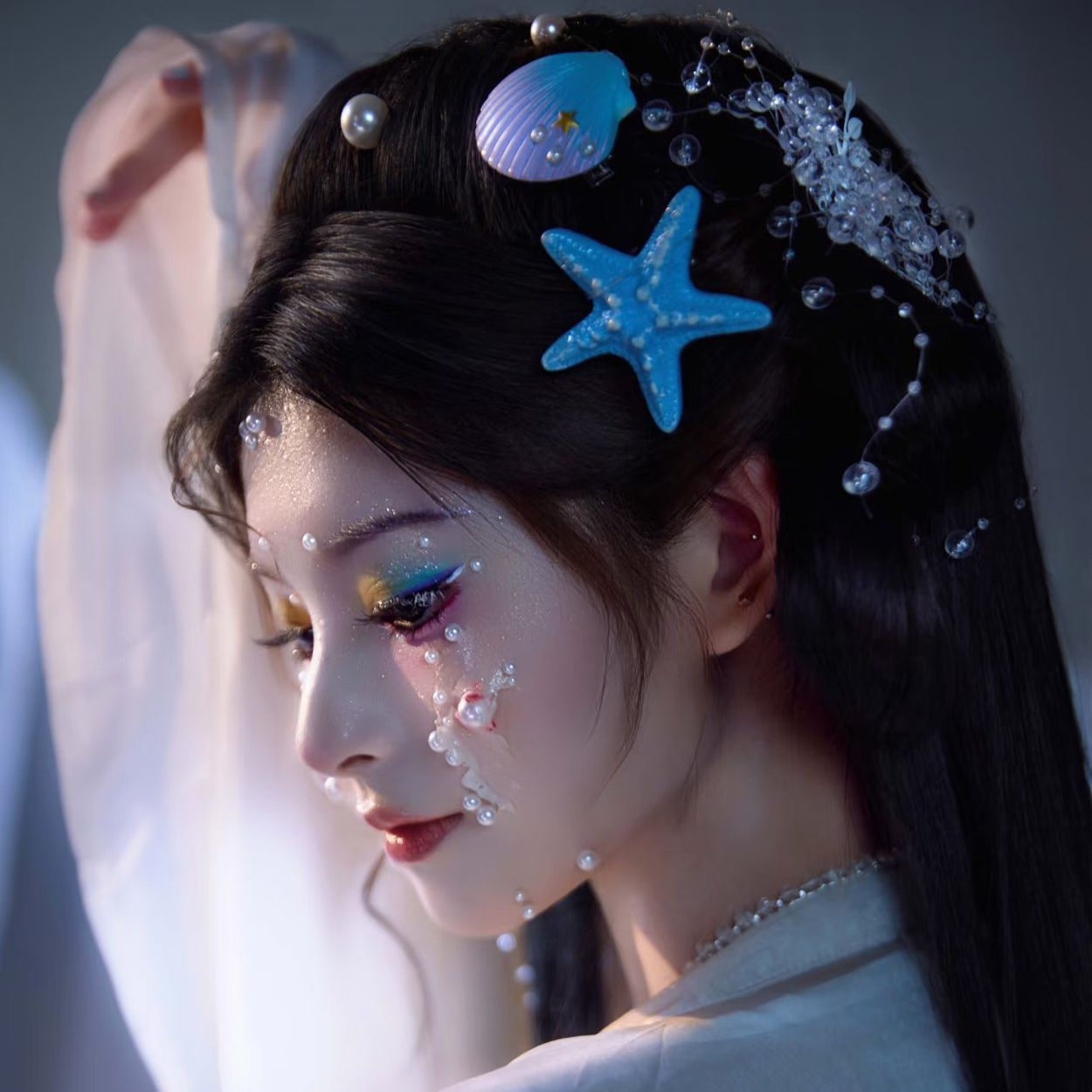 A moment captured by Yiren (EVERGLOW)'s fan