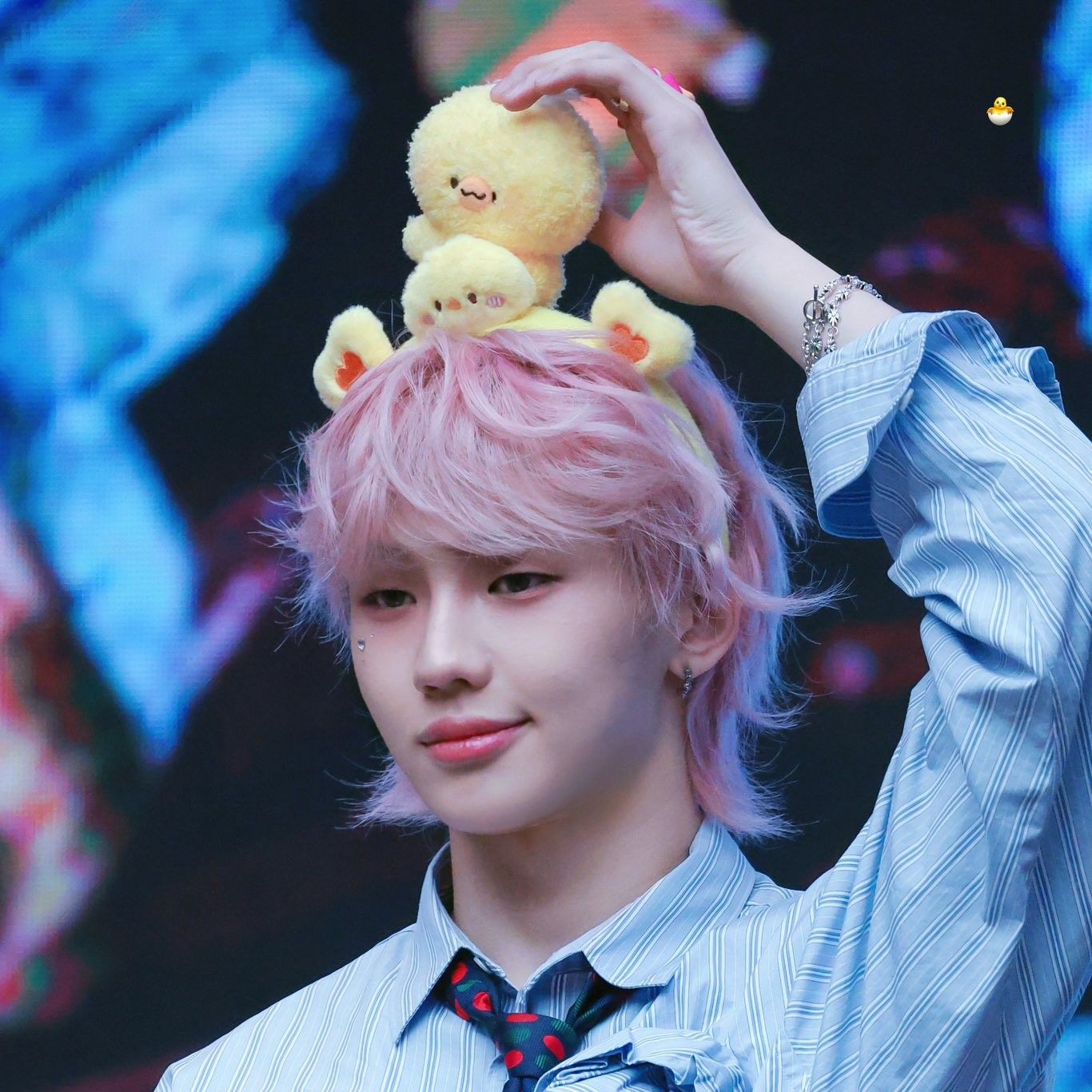 Behind-the-scenes cut of Junhyeok (TNX)