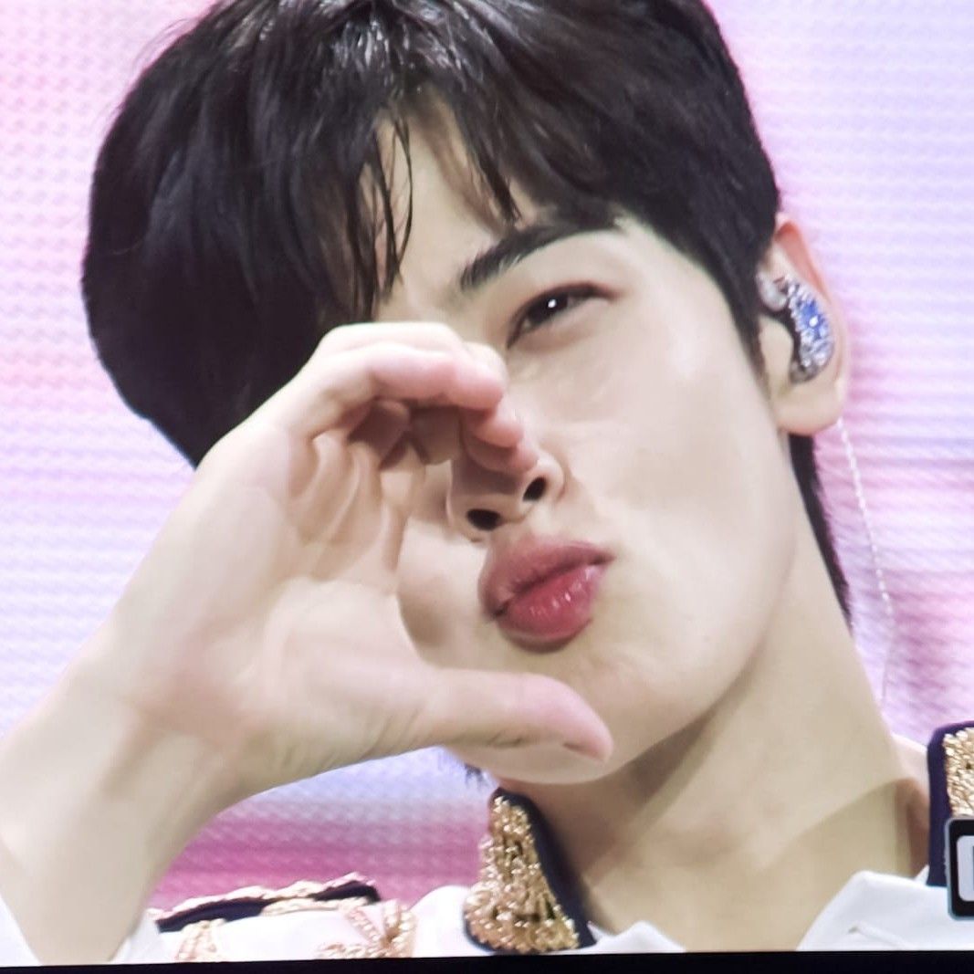 Behind-the-scenes cut of Eunwoo (ASTRO)