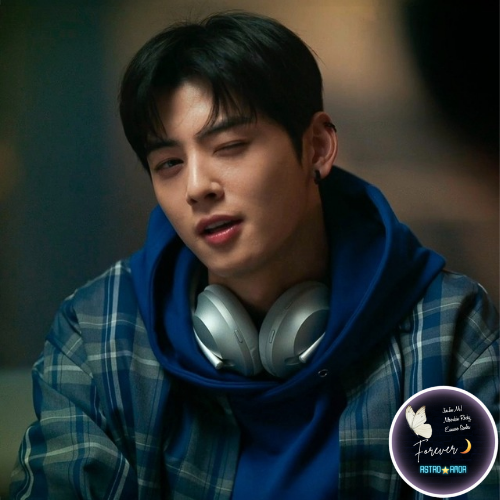 A moment captured by Eunwoo (ASTRO)'s fan