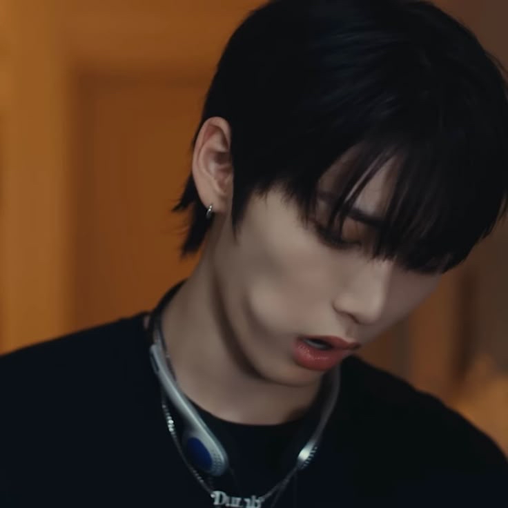 Behind-the-scenes cut of Taesan (BOYNEXTDOOR)