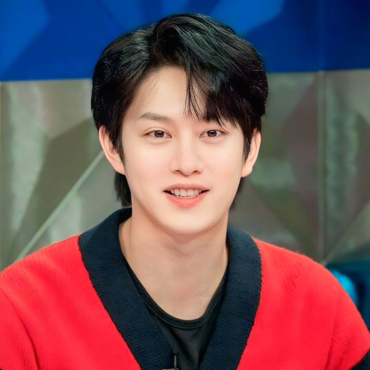 Behind-the-scenes cut of Heechul (Super Junior)