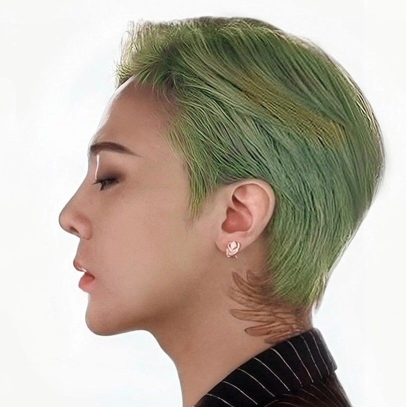 Recent activity shot of G-DRAGON (BIGBANG)