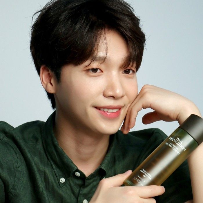 Recent activity shot of Jeong Sewoon