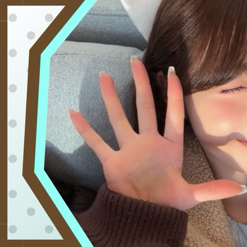 Behind-the-scenes cut of Miihi (NiziU)