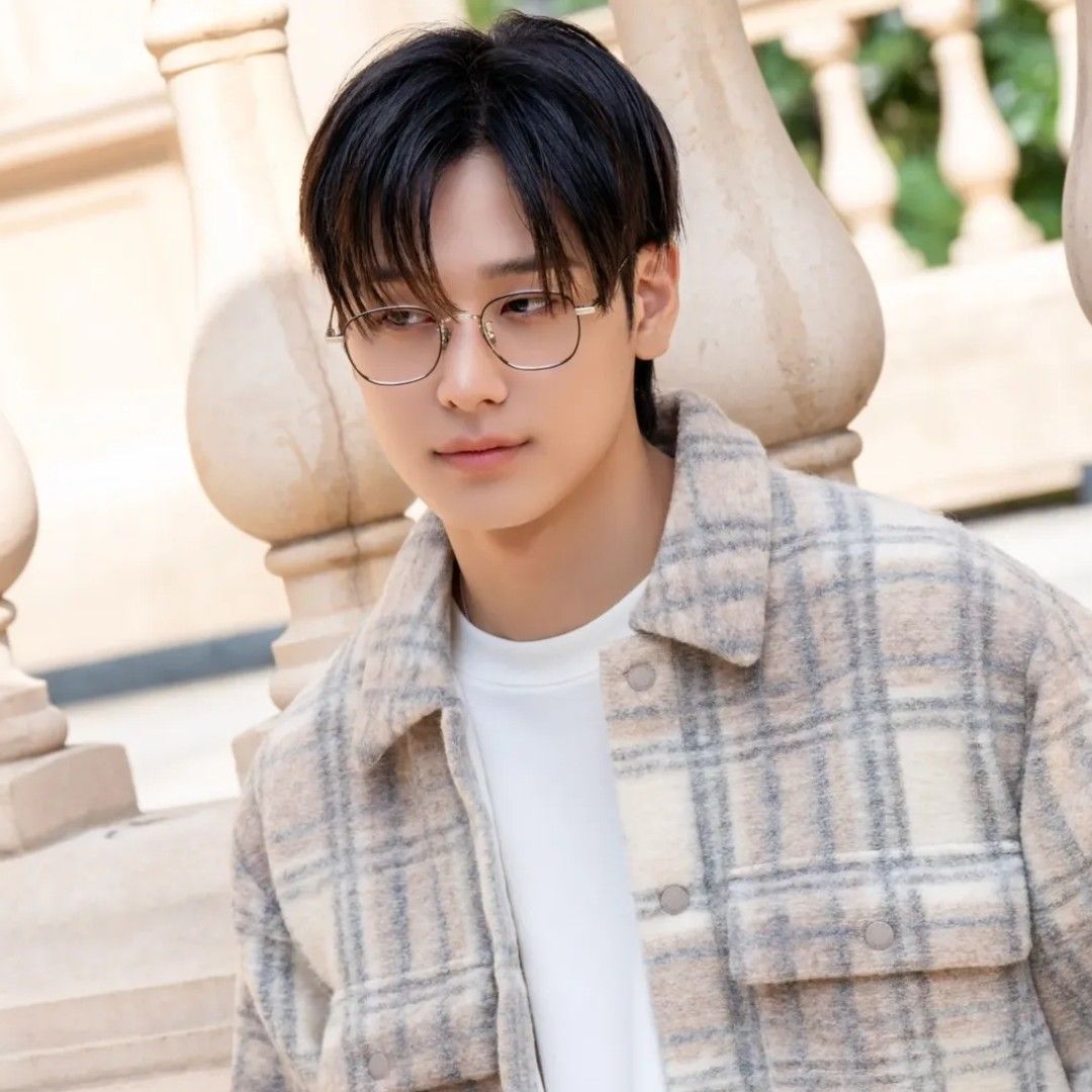 A moment captured by Juyeon (THE BOYZ)'s fan