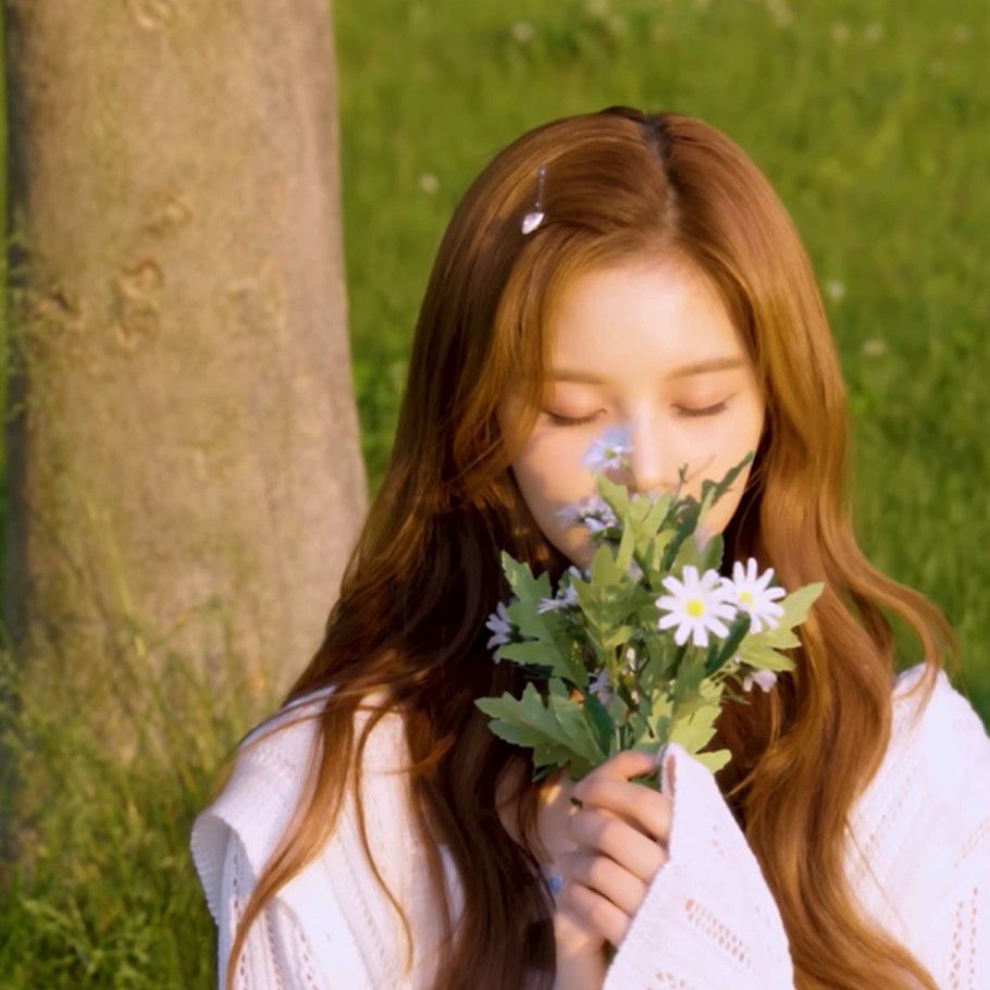 Recent activity shot of NMIXX