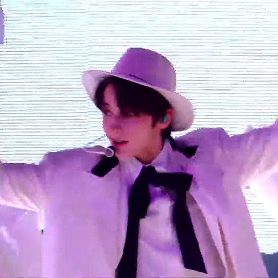 A moment captured by HueningKai (TOMORROW X TOGETHER)'s fan