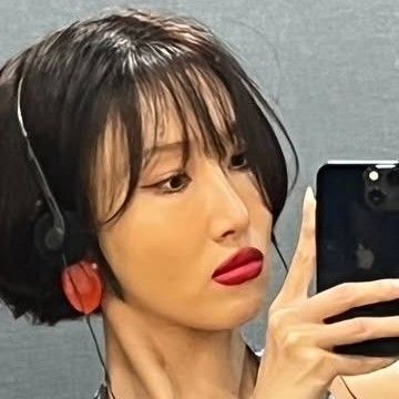 Behind-the-scenes cut of Hwasa (MAMAMOO)