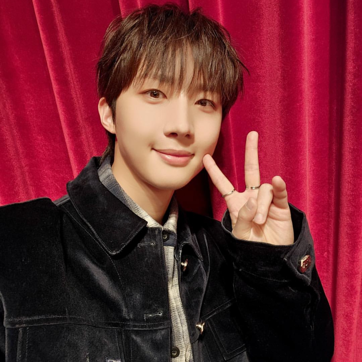 Recent activity shot of Hui (PENTAGON)