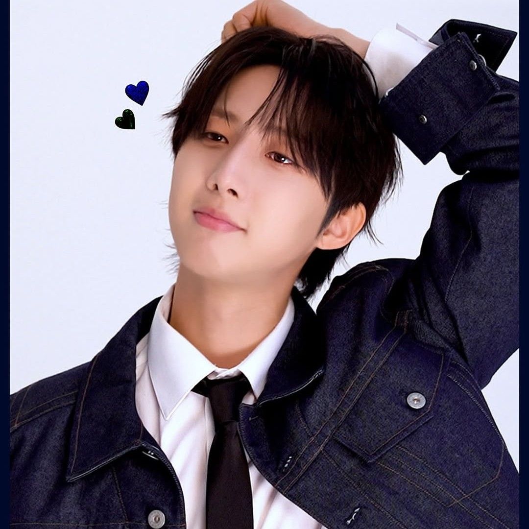 Latest photo of Hui (PENTAGON)