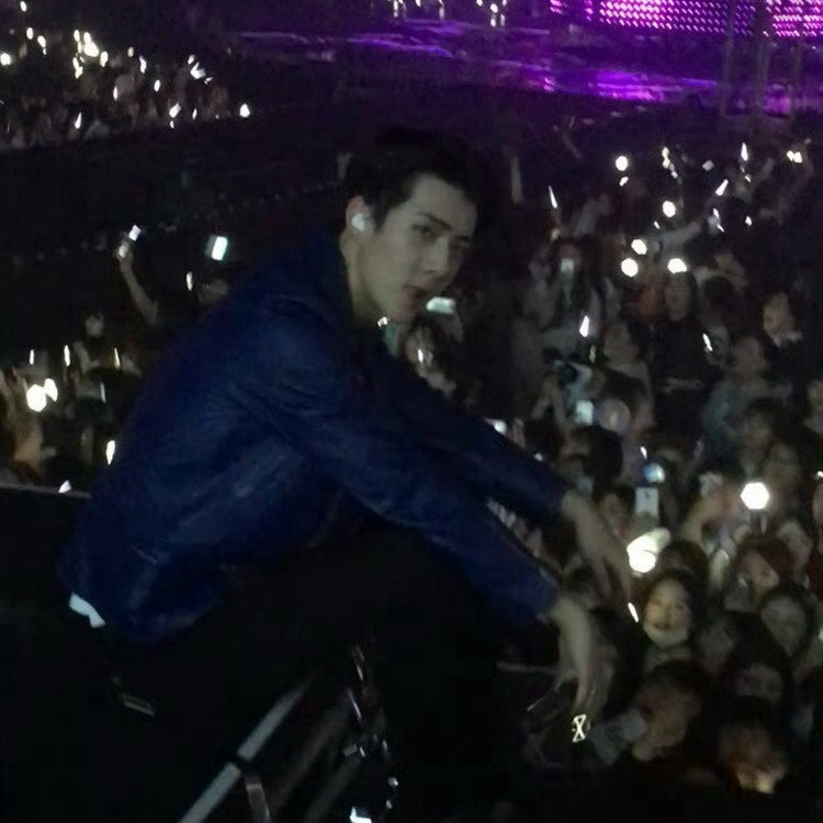 Behind-the-scenes cut of Sehun (EXO)