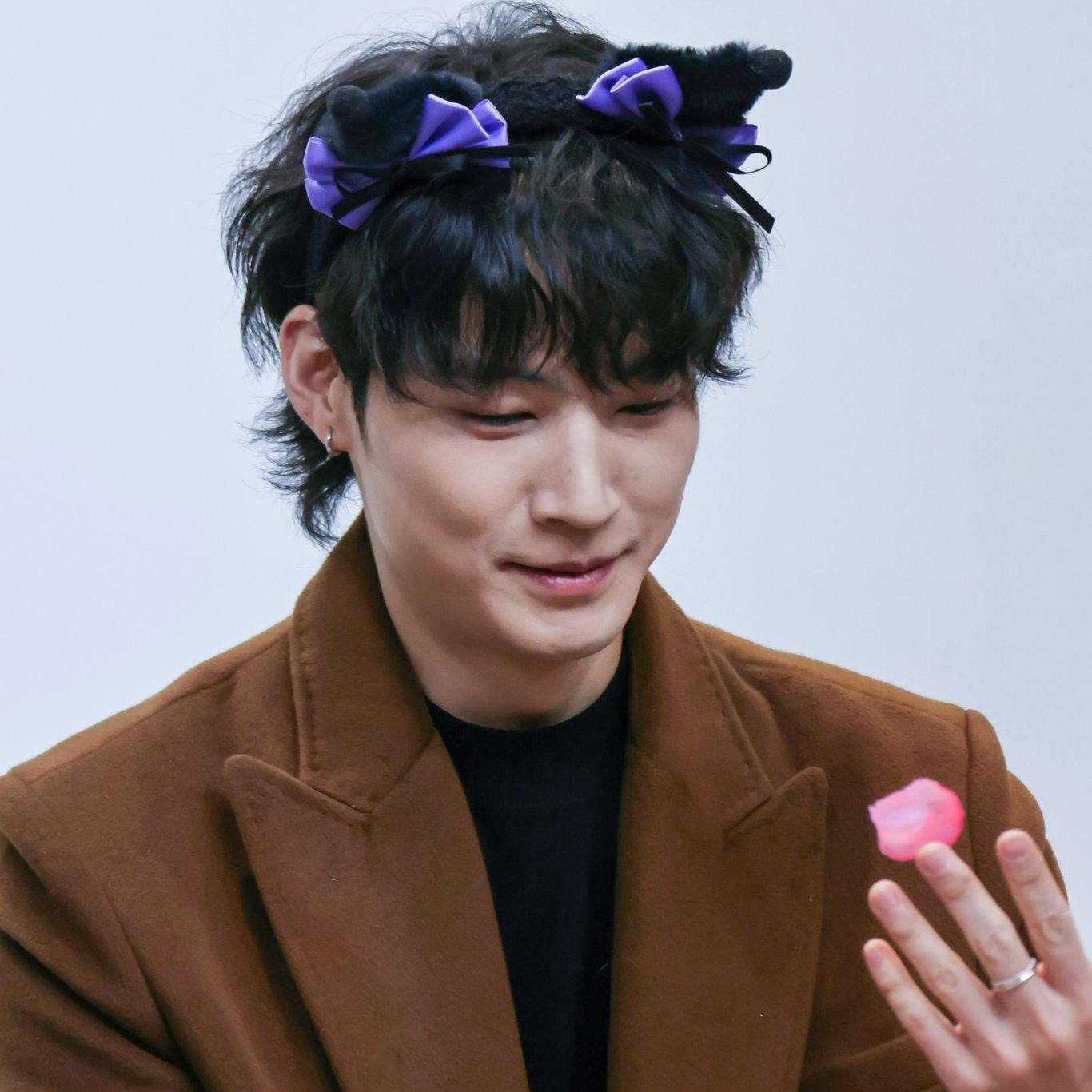 Recent activity shot of JAY B (GOT7)