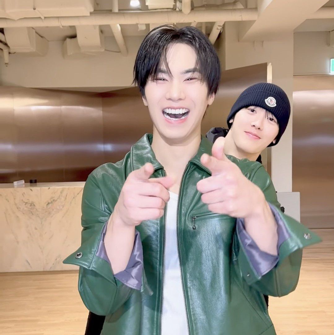 A moment captured by Rocky's fan