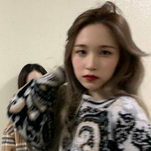 Behind-the-scenes cut of Mina (TWICE)